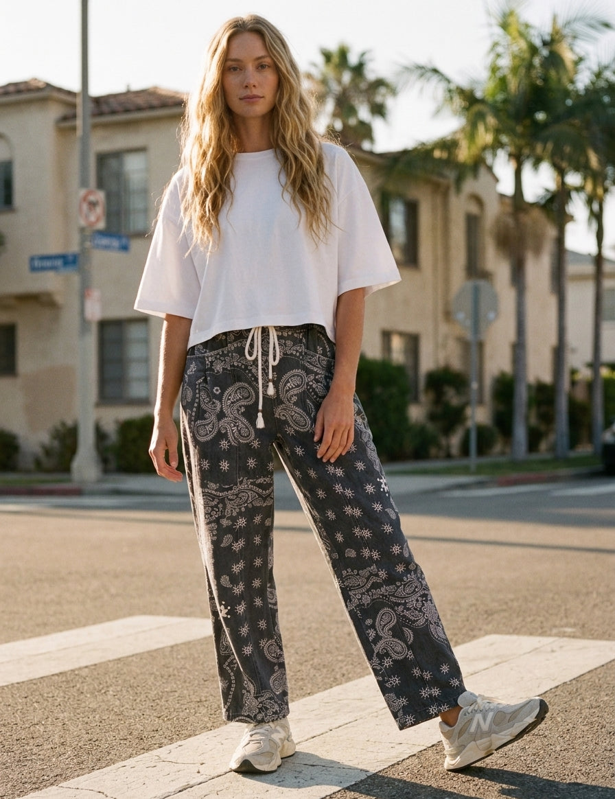SiennaBandanaPrintBarrelFitPants2_0ace6de5-66a9-4f7a-8d90-a1ce7a0a9786.jpg