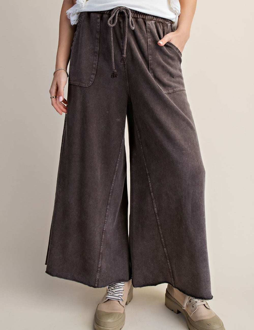 WashedTerryKnitWidePants_CHOC1.jpg