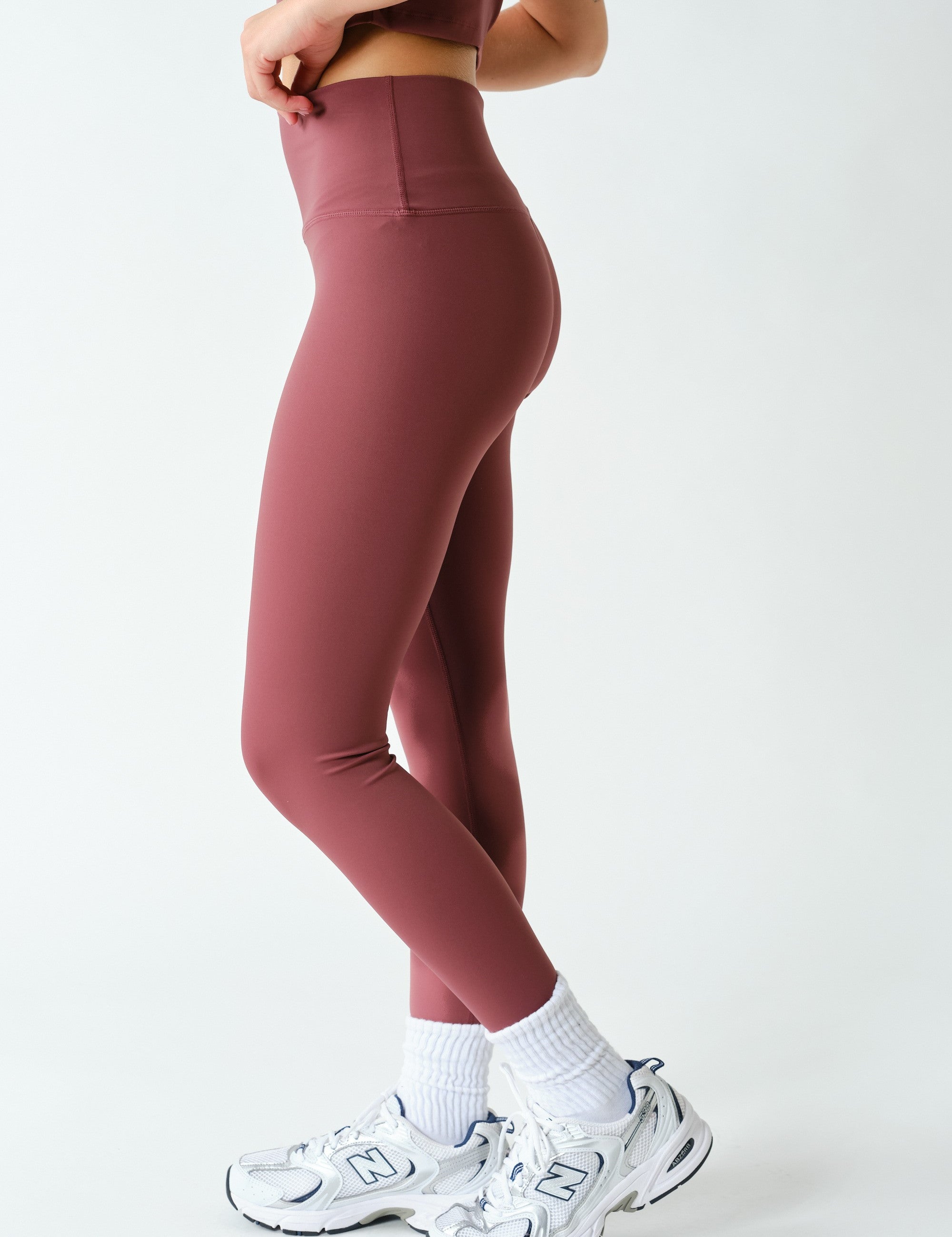 Alignment High Waist Stretch Leggings in Rosewood, photo 2