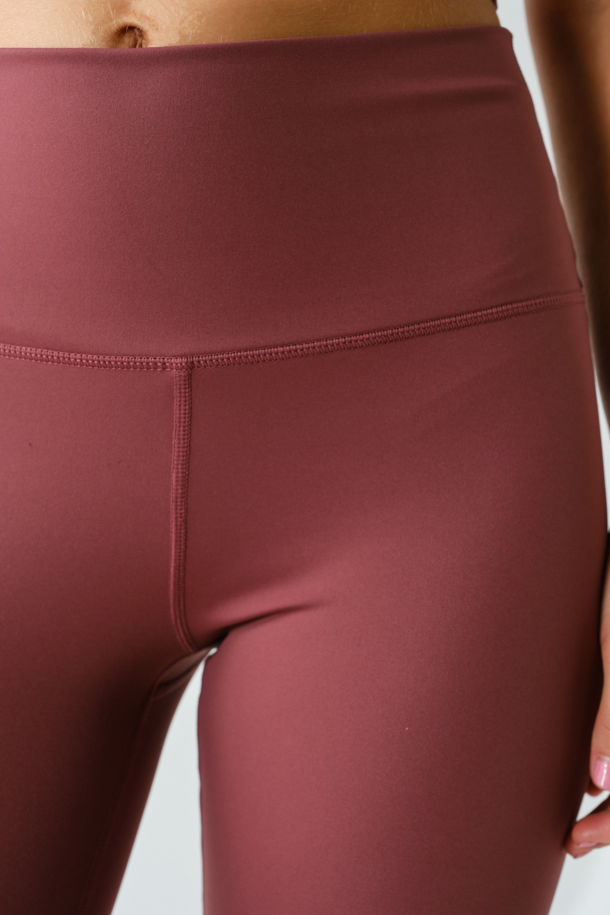 Alignment High Waist Stretch Leggings in Rosewood, photo 4