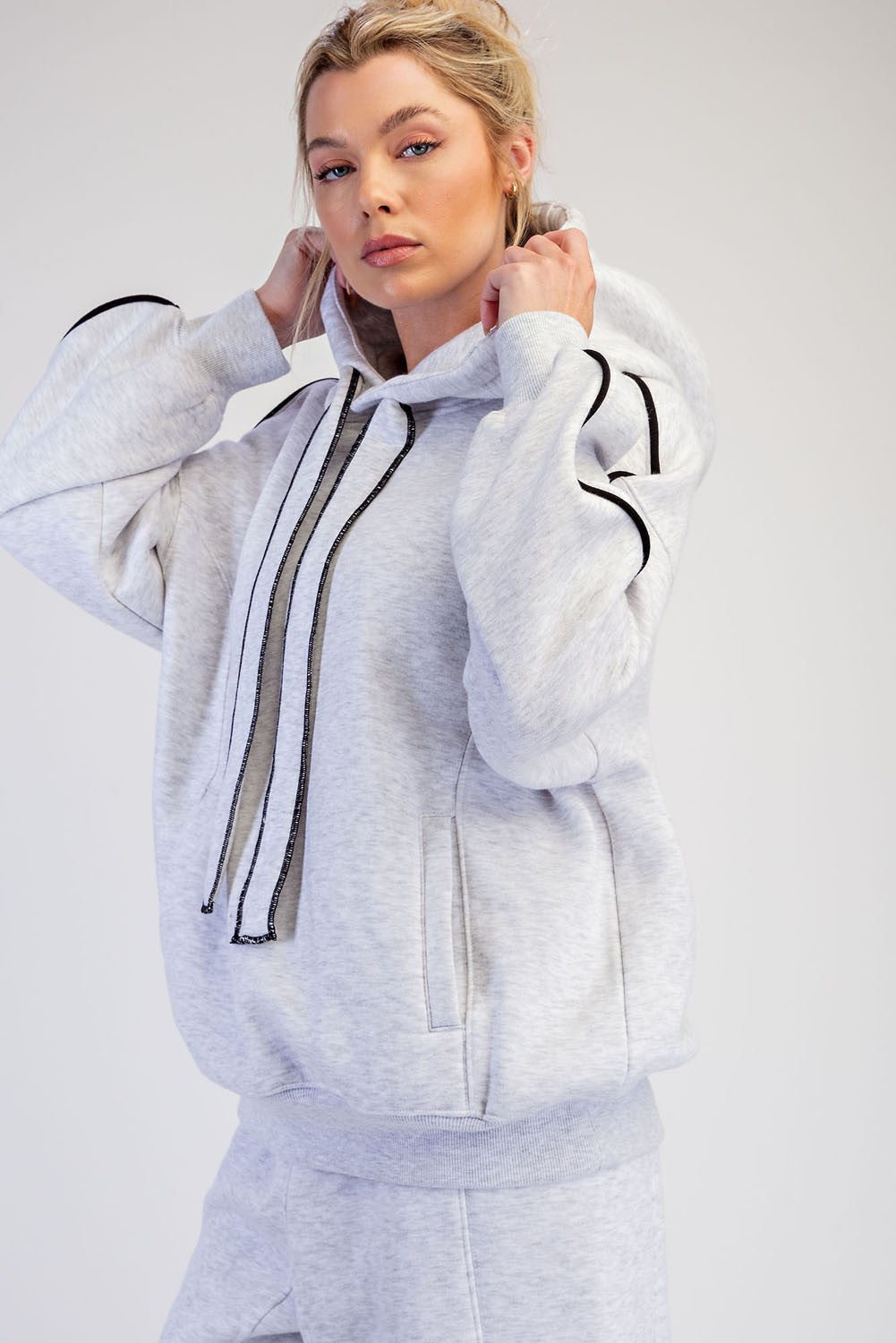 Benchside Contrast Piping Fleece Hoodie in Heather Grey Black, photo 1