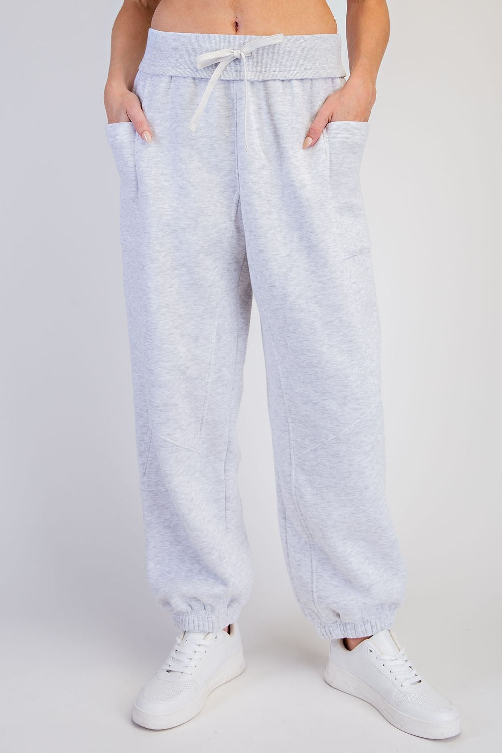 Benchside Seamed Fleece Jogger Pants in Heather Grey, photo 4