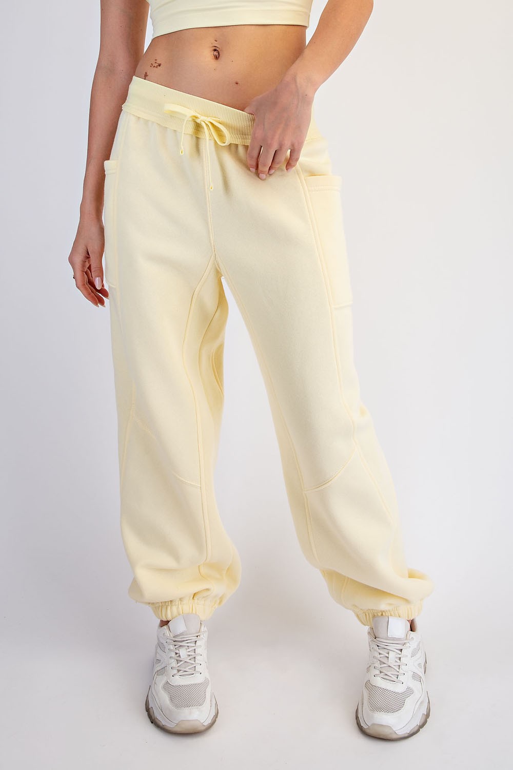 Benchside Seamed Fleece Jogger Pants in Lemonilla, photo 1