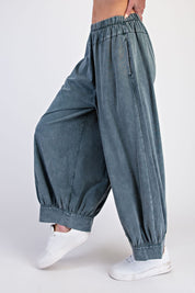 Bungalow Washed Cotton Balloon Pants in Deep Jungle, photo 5