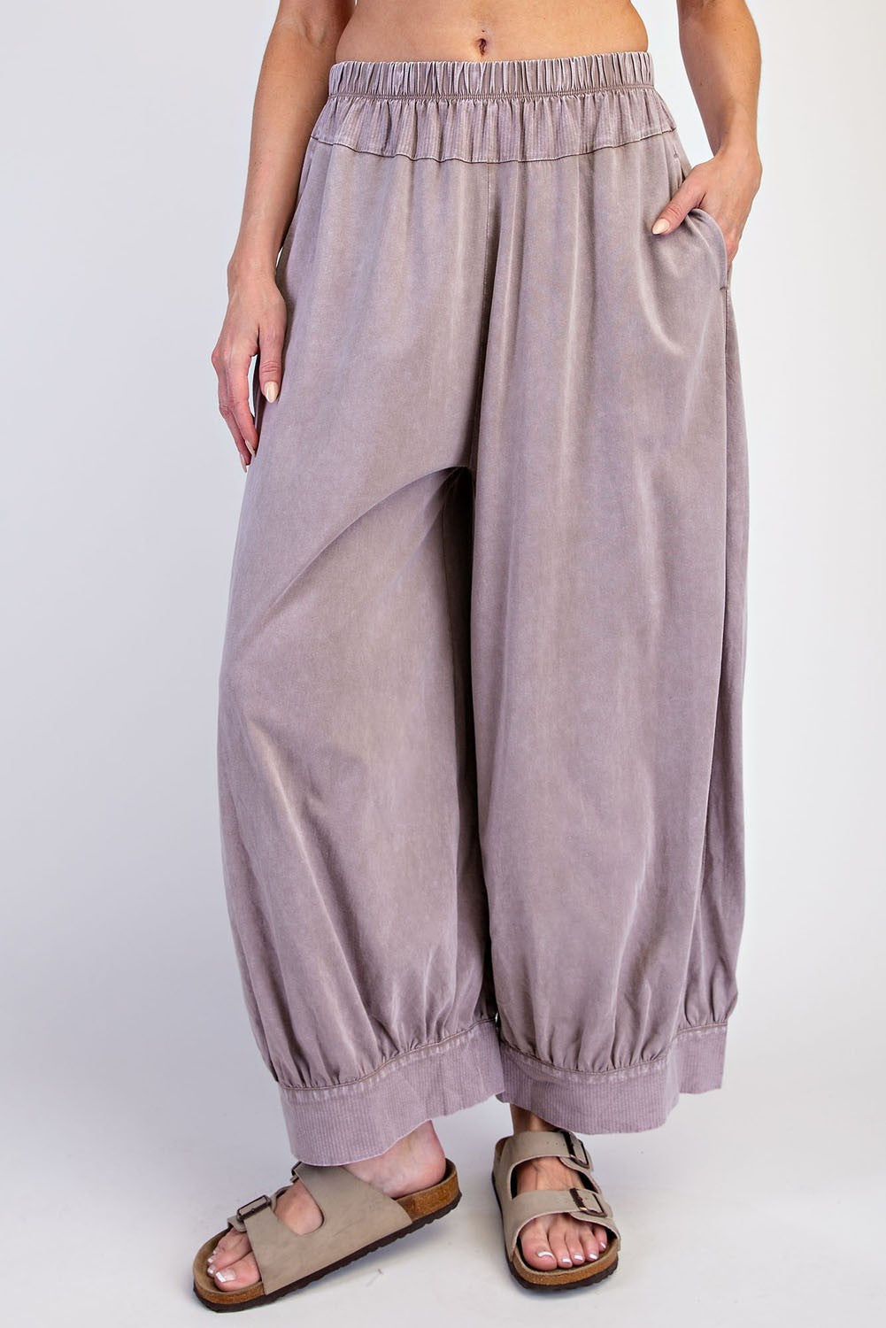 Bungalow Washed Cotton Balloon Pants in Mocha, photo 1