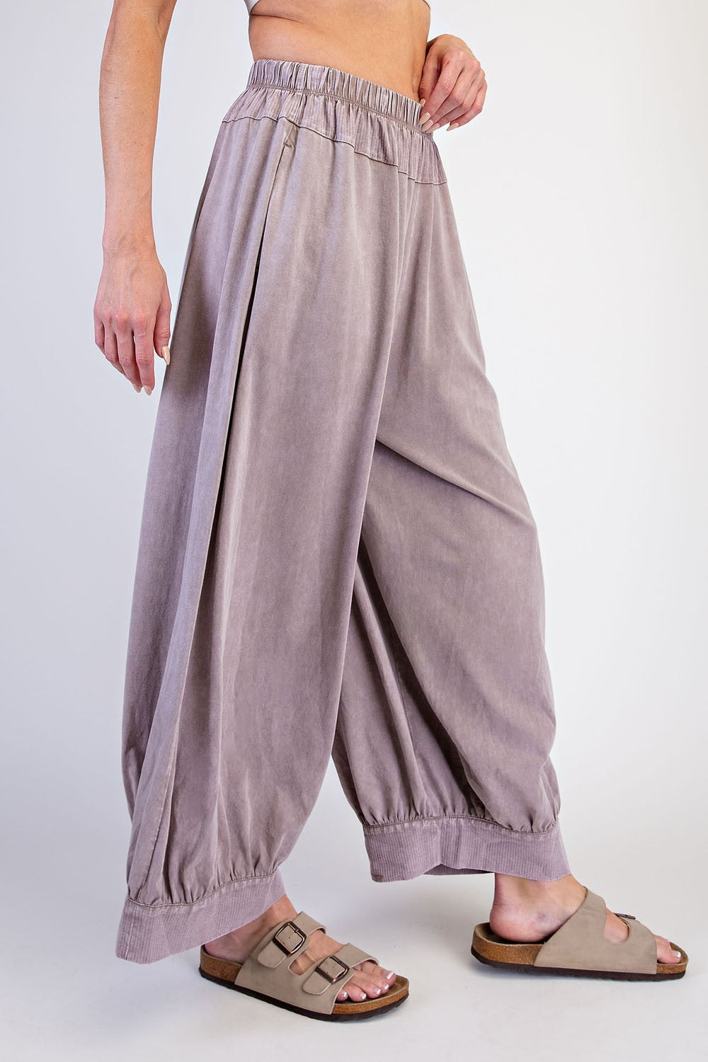 Bungalow Washed Cotton Balloon Pants in Mocha, photo 2