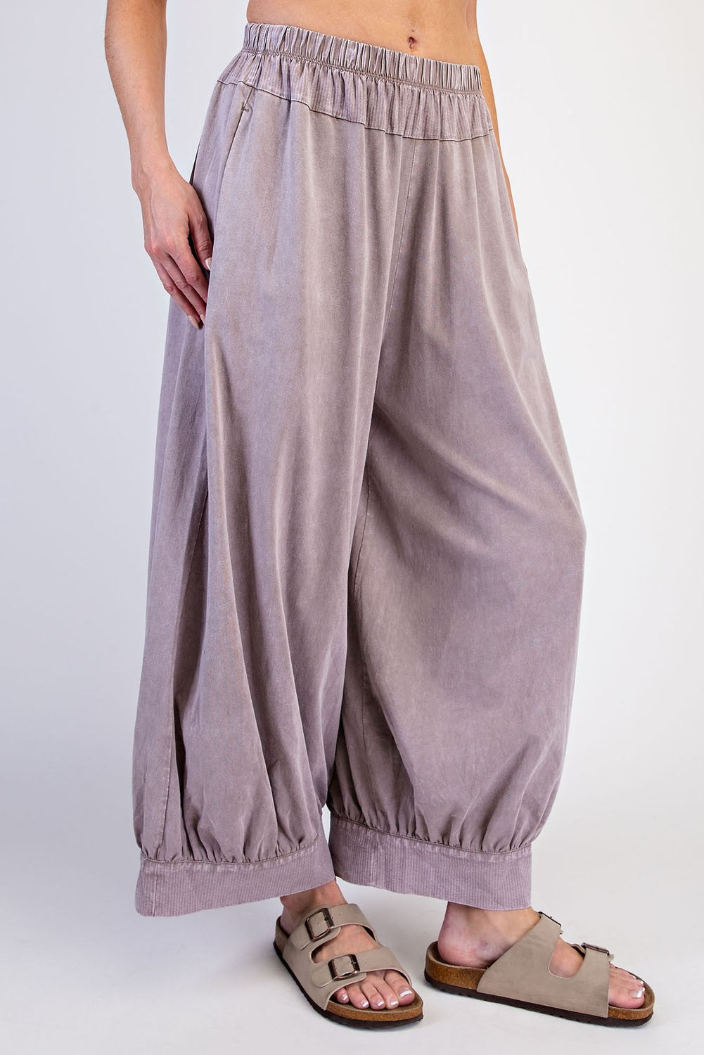 Bungalow Washed Cotton Balloon Pants in Mocha, photo 4