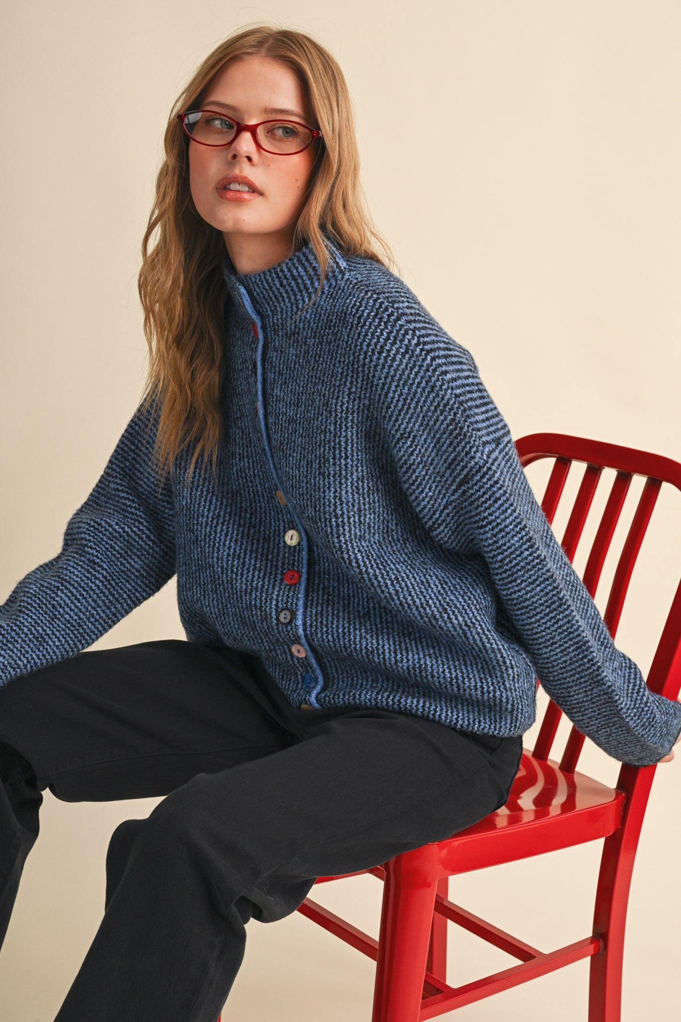 Button Collector Textured Stripe Knit Cardigan in Black Blue, photo 3