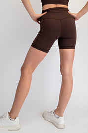 Cadence Six-Inch Pocket Bike Shorts in Espresso, photo 2