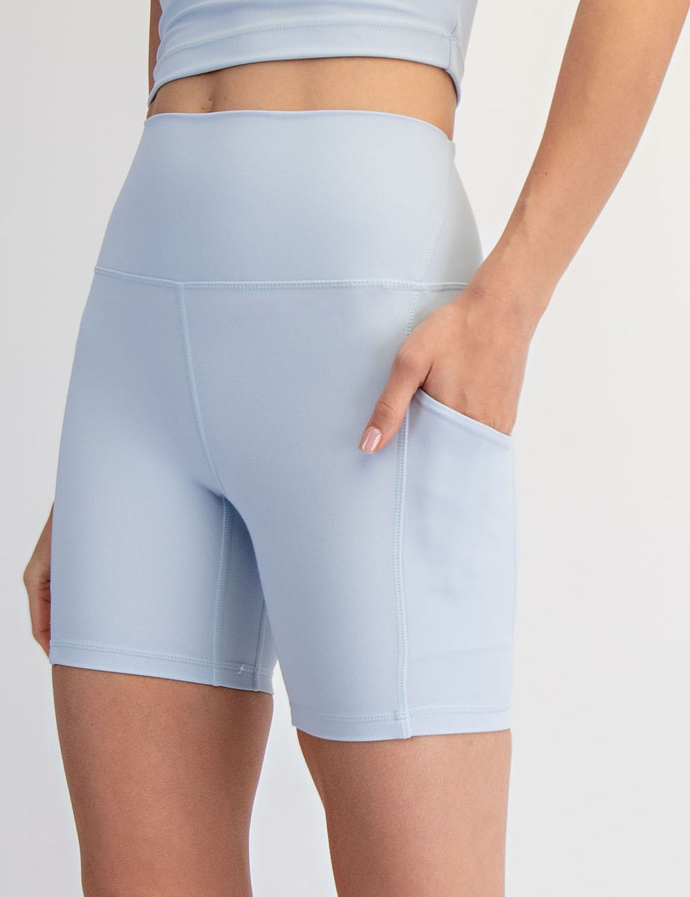 Cadence Six-Inch Pocket Bike Shorts in Frost, photo 4