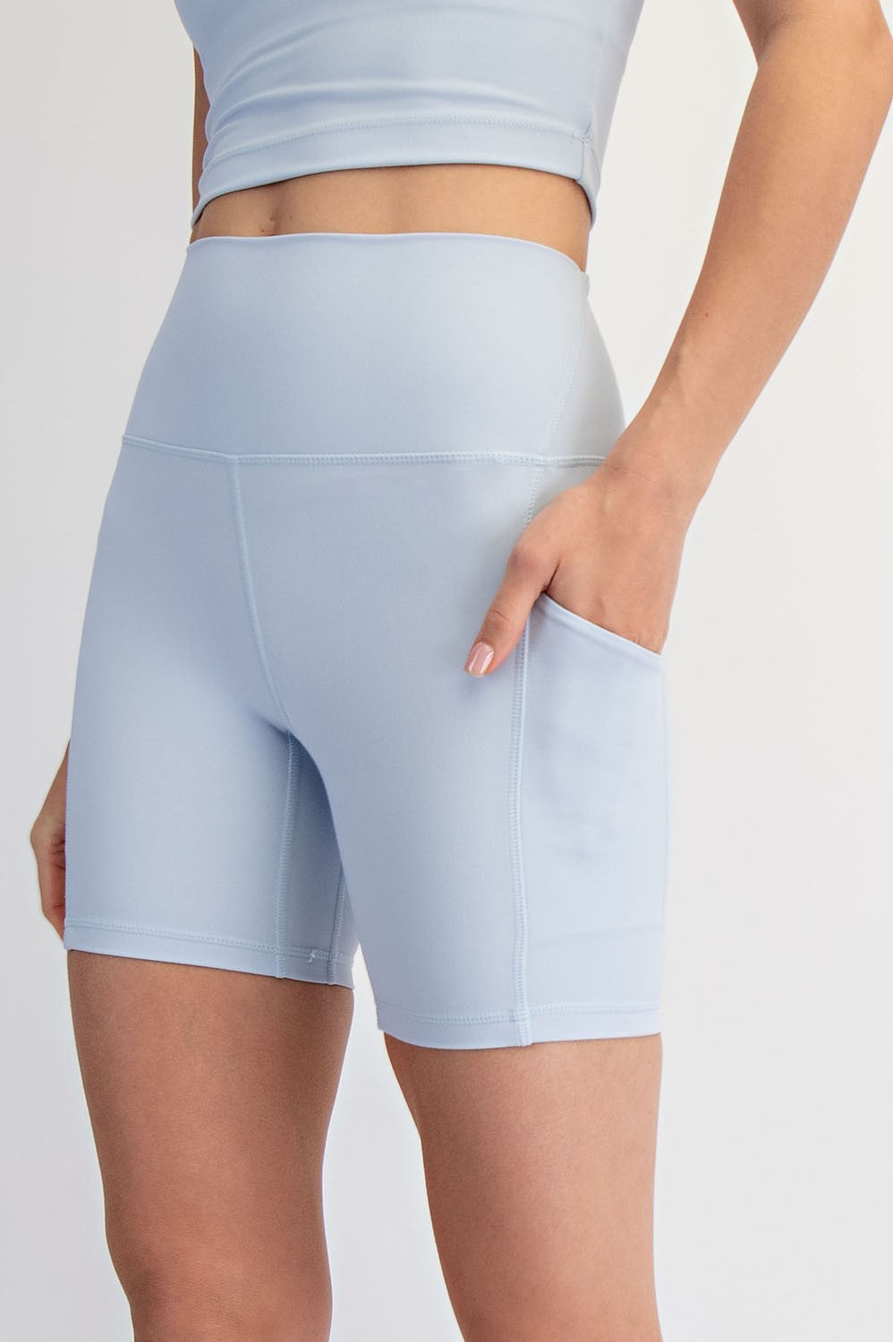 Cadence Six-Inch Pocket Bike Shorts in Frost, photo 4