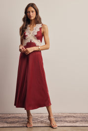 Calla Lace Trim Satin Midi Dress in Burgundy, photo 6