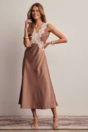 Calla Lace Trim Satin Midi Dress in Cocoa, photo 5