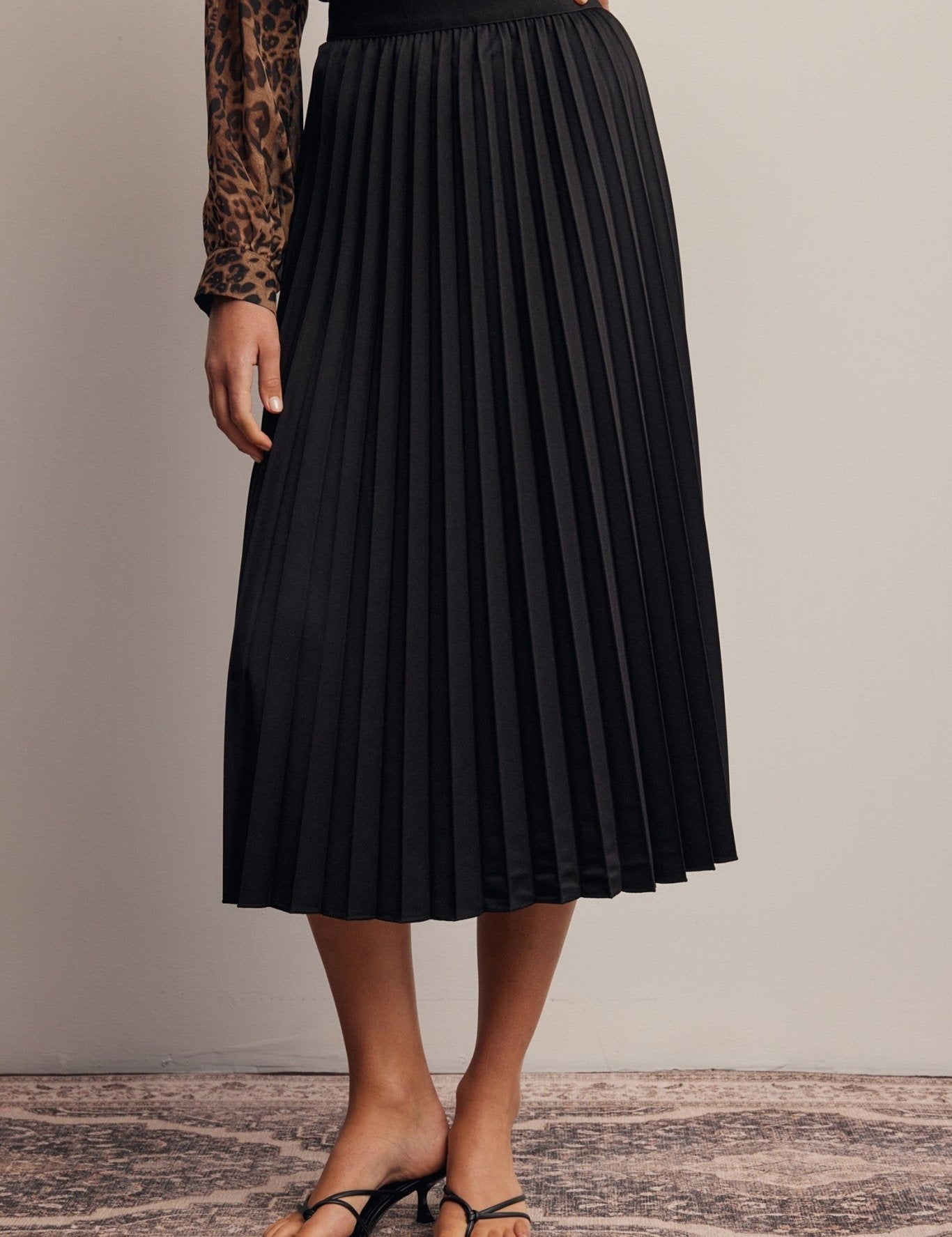 Cardozo Pleated Midi Skirt - Westly