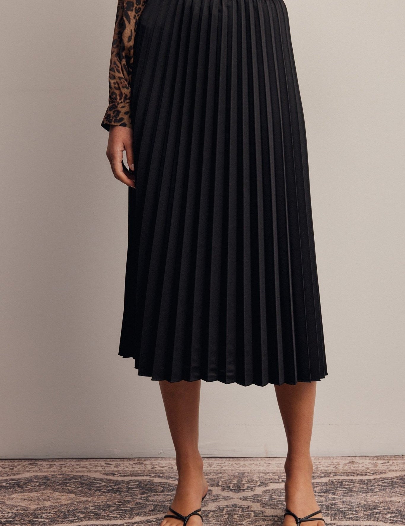 Cardozo Pleated Midi Skirt - Westly