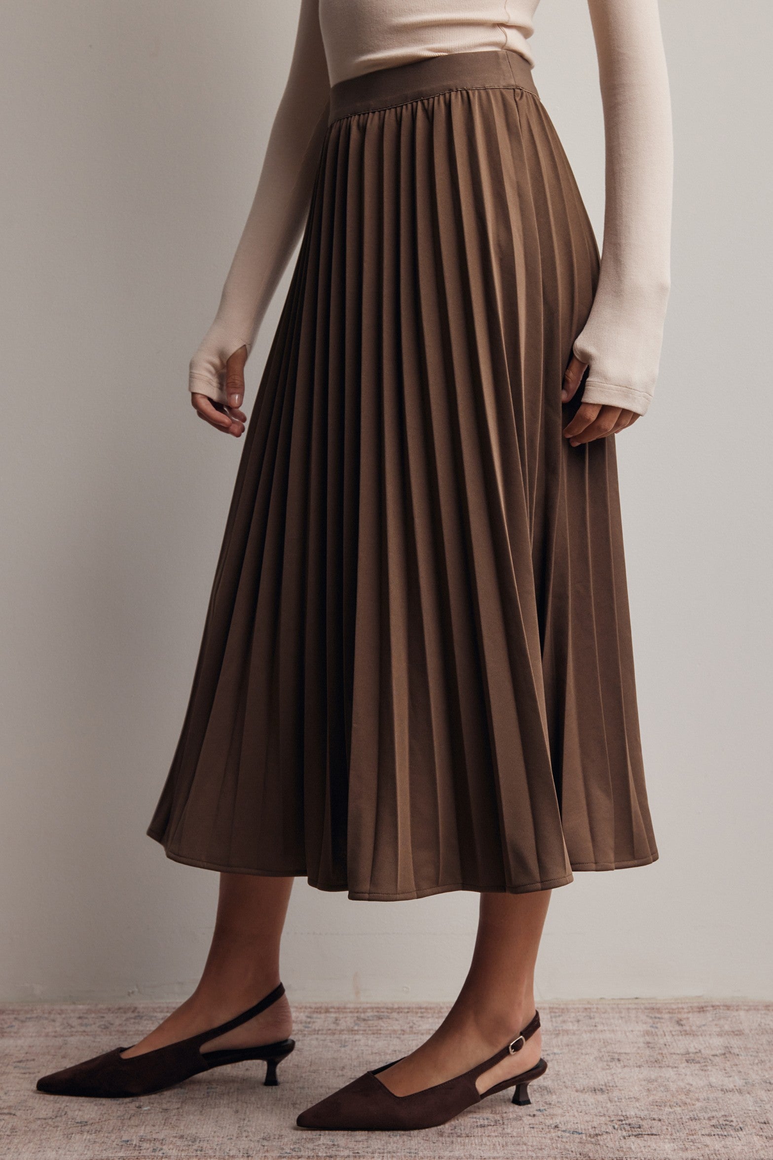 Cardozo Pleated Midi Skirt in Brown, photo 6