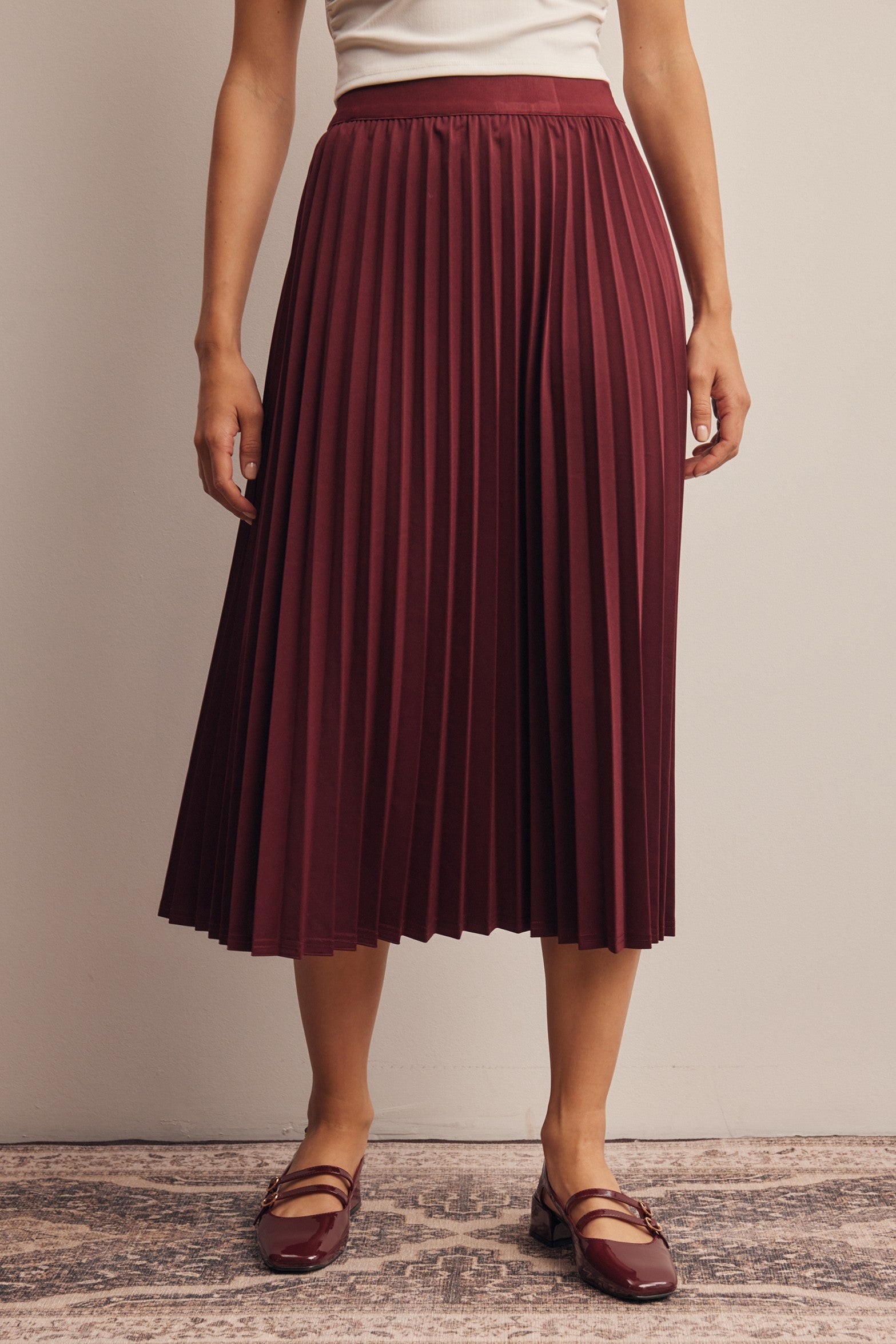 Cardozo Pleated Midi Skirt in Burgundy, photo 3