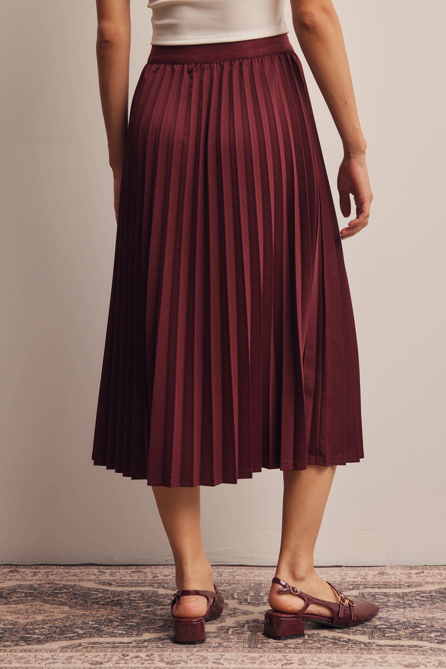 Cardozo Pleated Midi Skirt in Burgundy, photo 8
