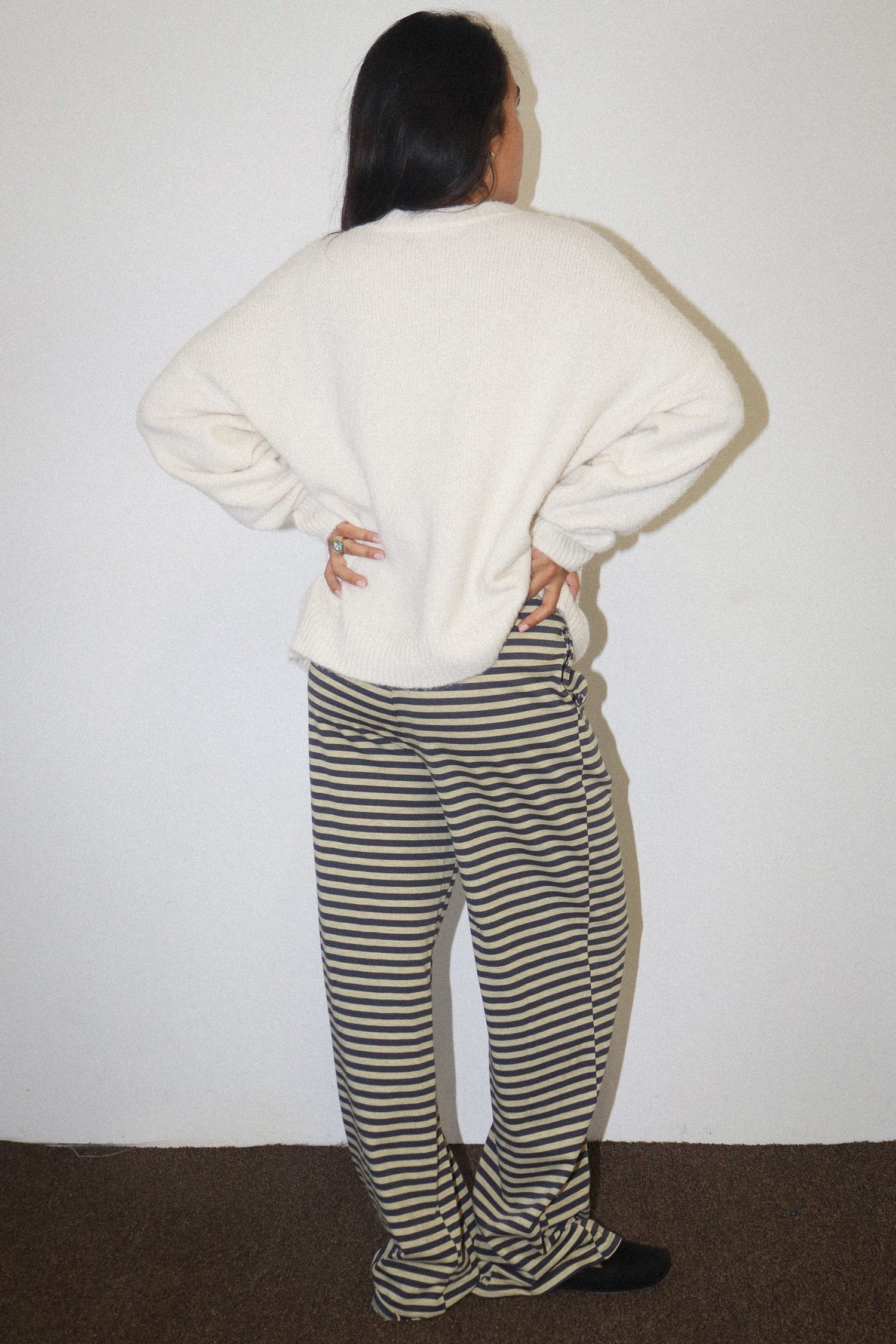 Christmas Morning Holiday Knit Sweater - Cream