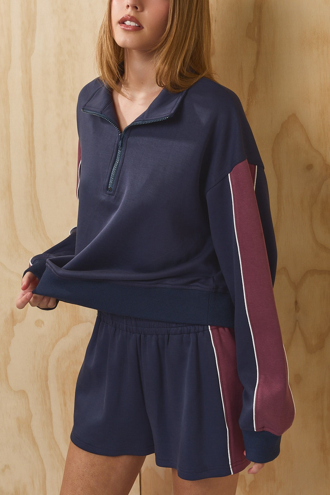 Courtyard Piped Quarter Zip Top - Navy Maroon