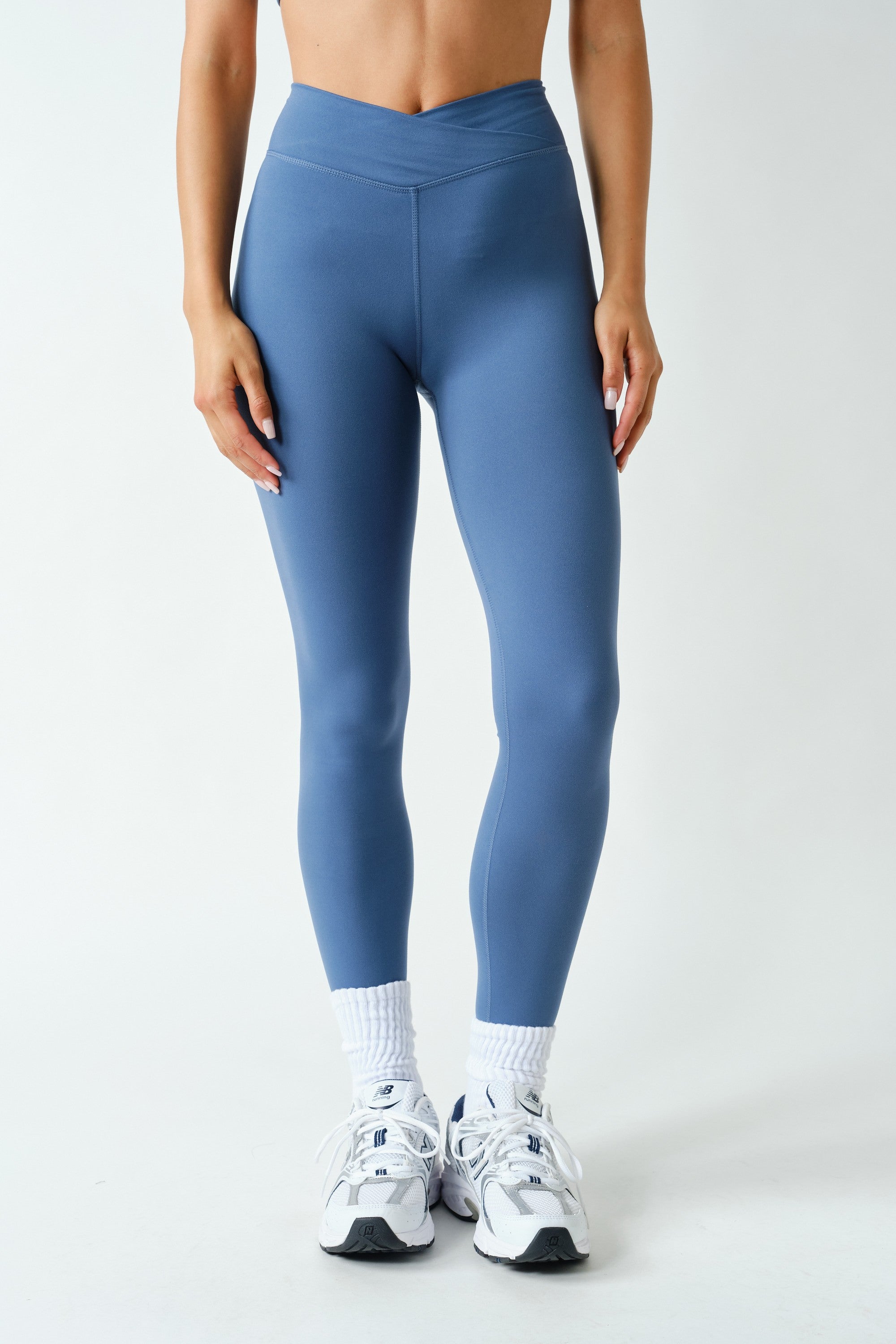Crosscurrent Crossover Waist Leggings in Ocean, photo 1