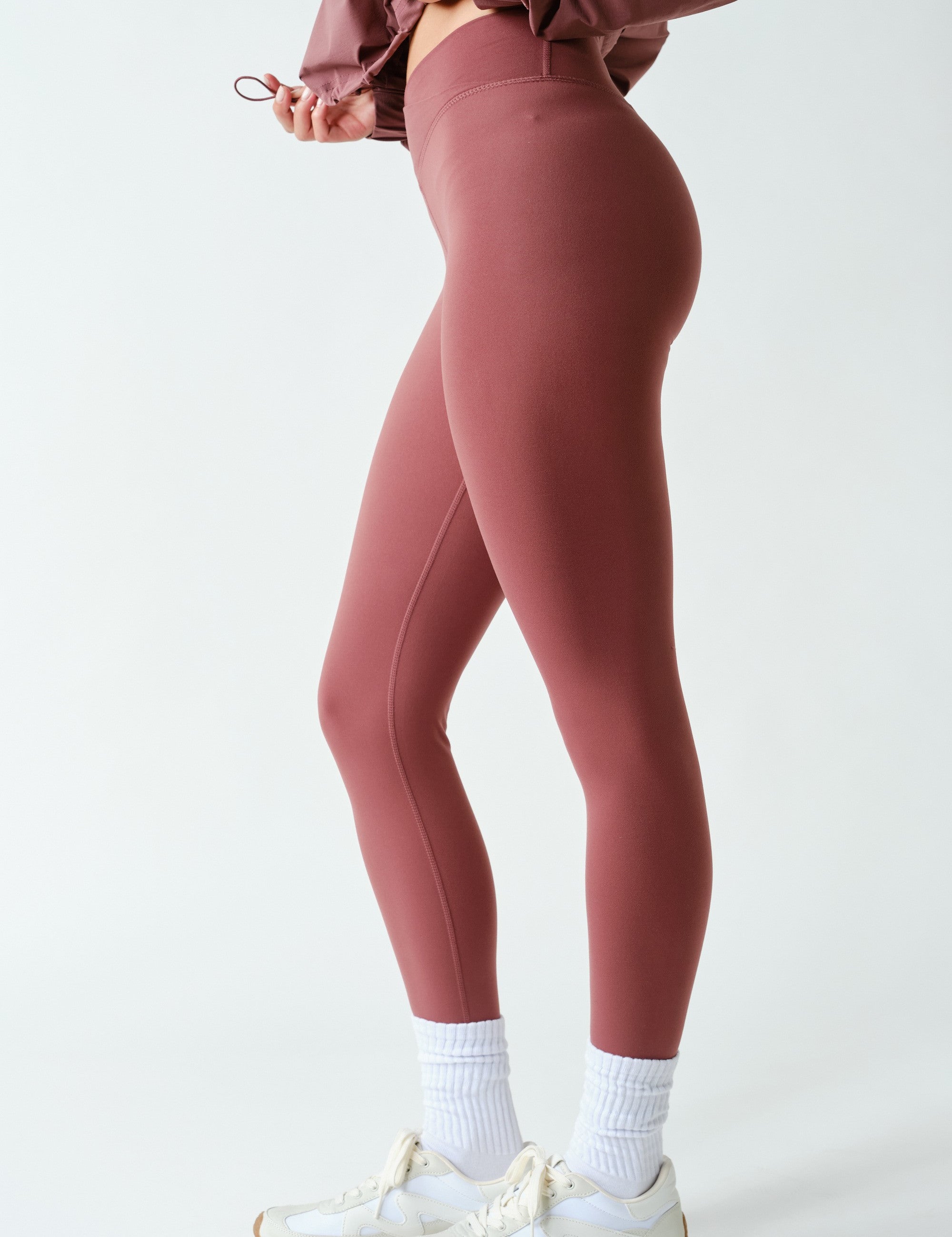 Crosscurrent Crossover Waist Leggings in Rosewood, photo 2