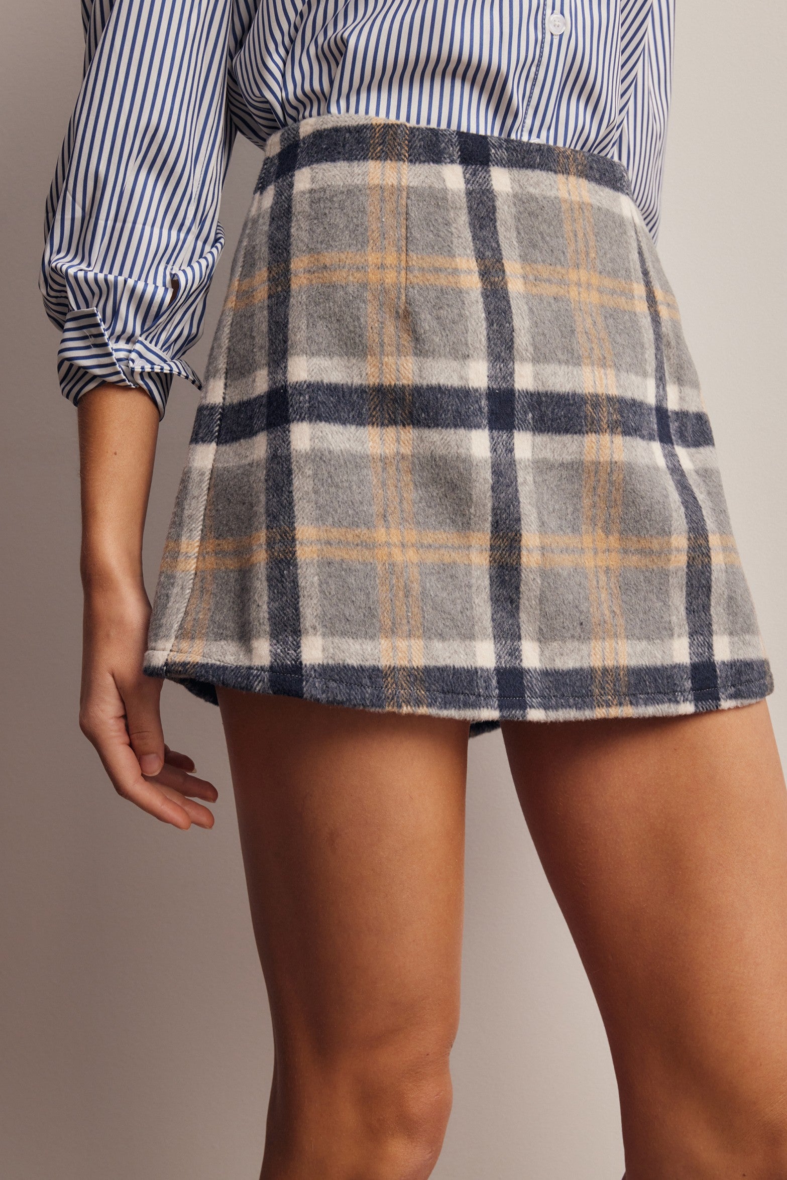 Culver Plaid Skort in Navy, photo 4