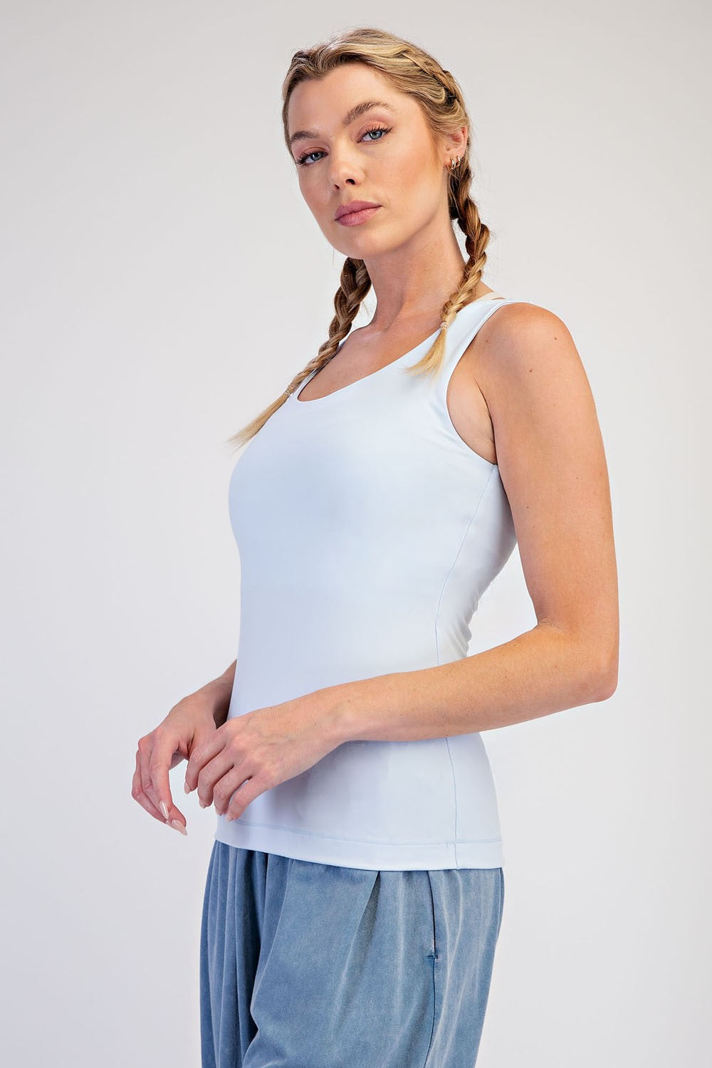 Daily Practice Scoop Neck Active Tank in Nantucket Breeze, photo 2