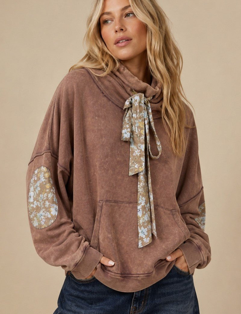Daisy Chain Floral Tie Neck Pullover - Westly