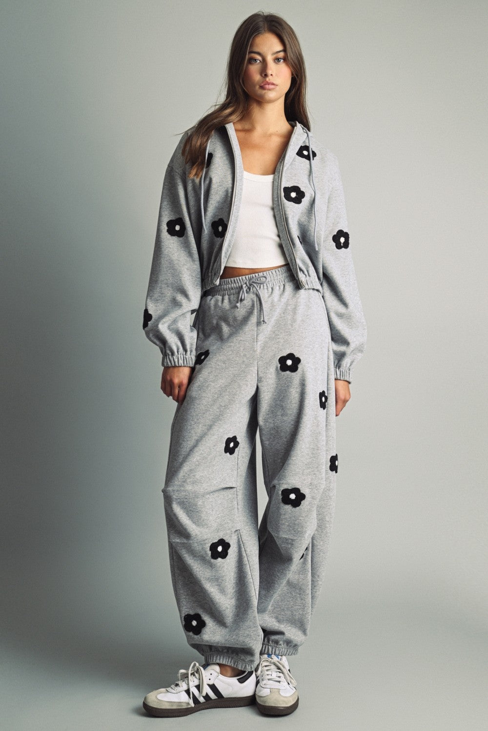 Daisy Outline Cropped Zip Hoodie in Heather Grey - product photo 4