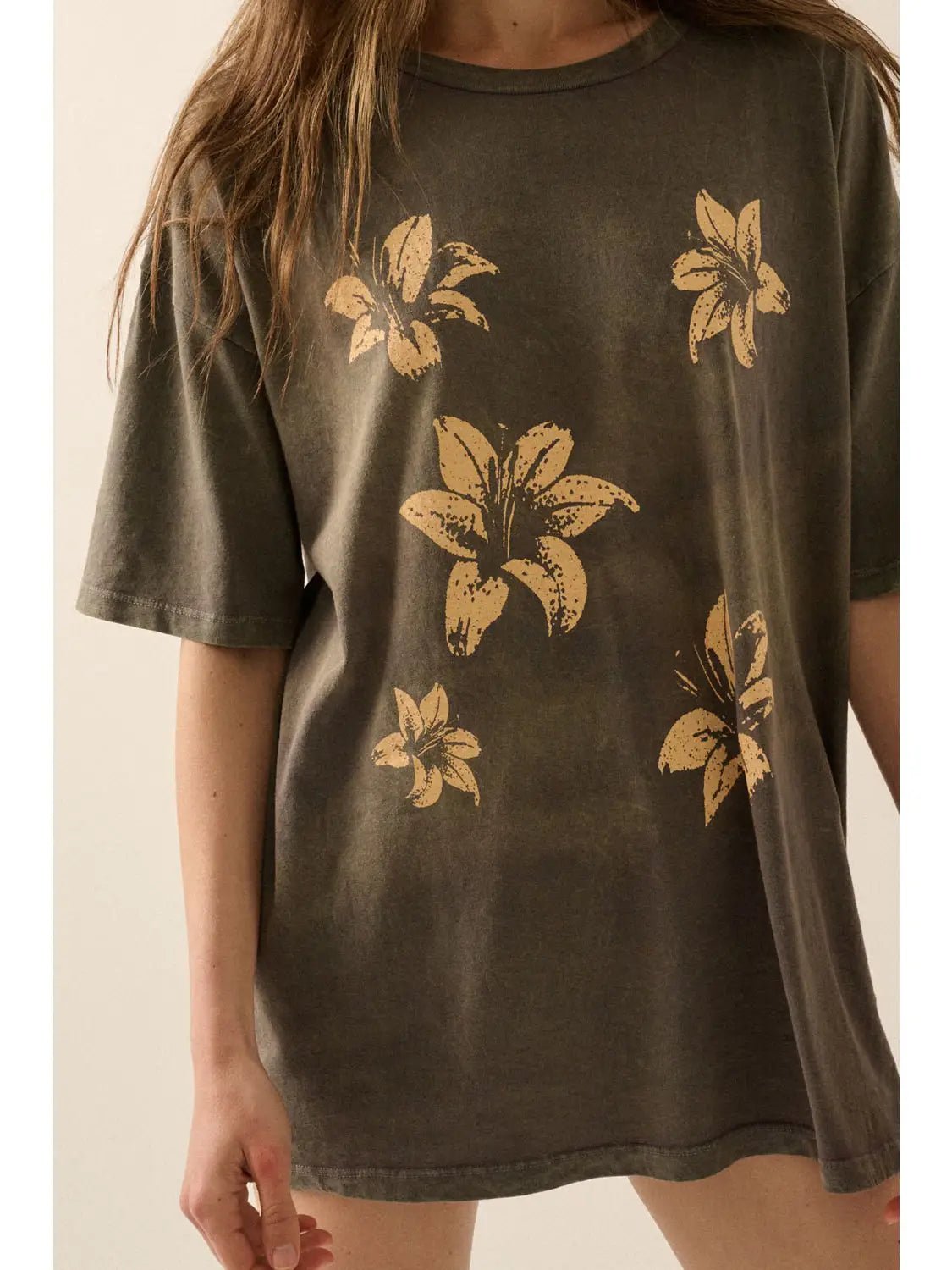 Desert Lilies Vintage - Print Oversized Graphic Tee - Westly