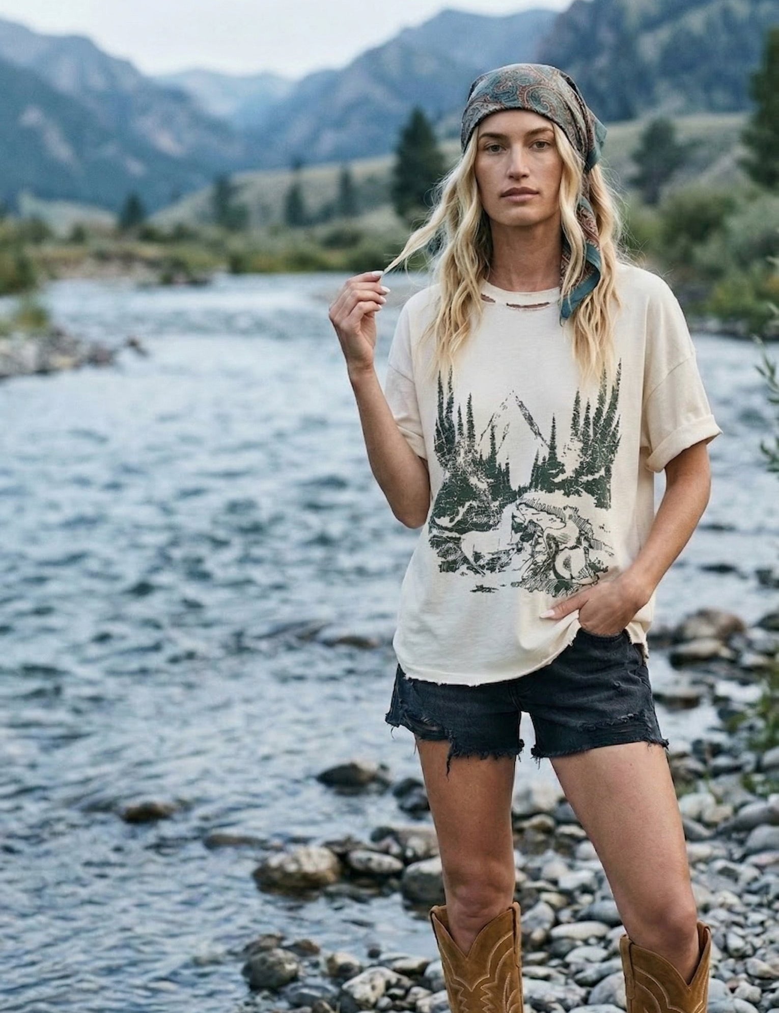 Doing Pine Mountain Horse Graphic Tee [PRE - ORDER] - Westly