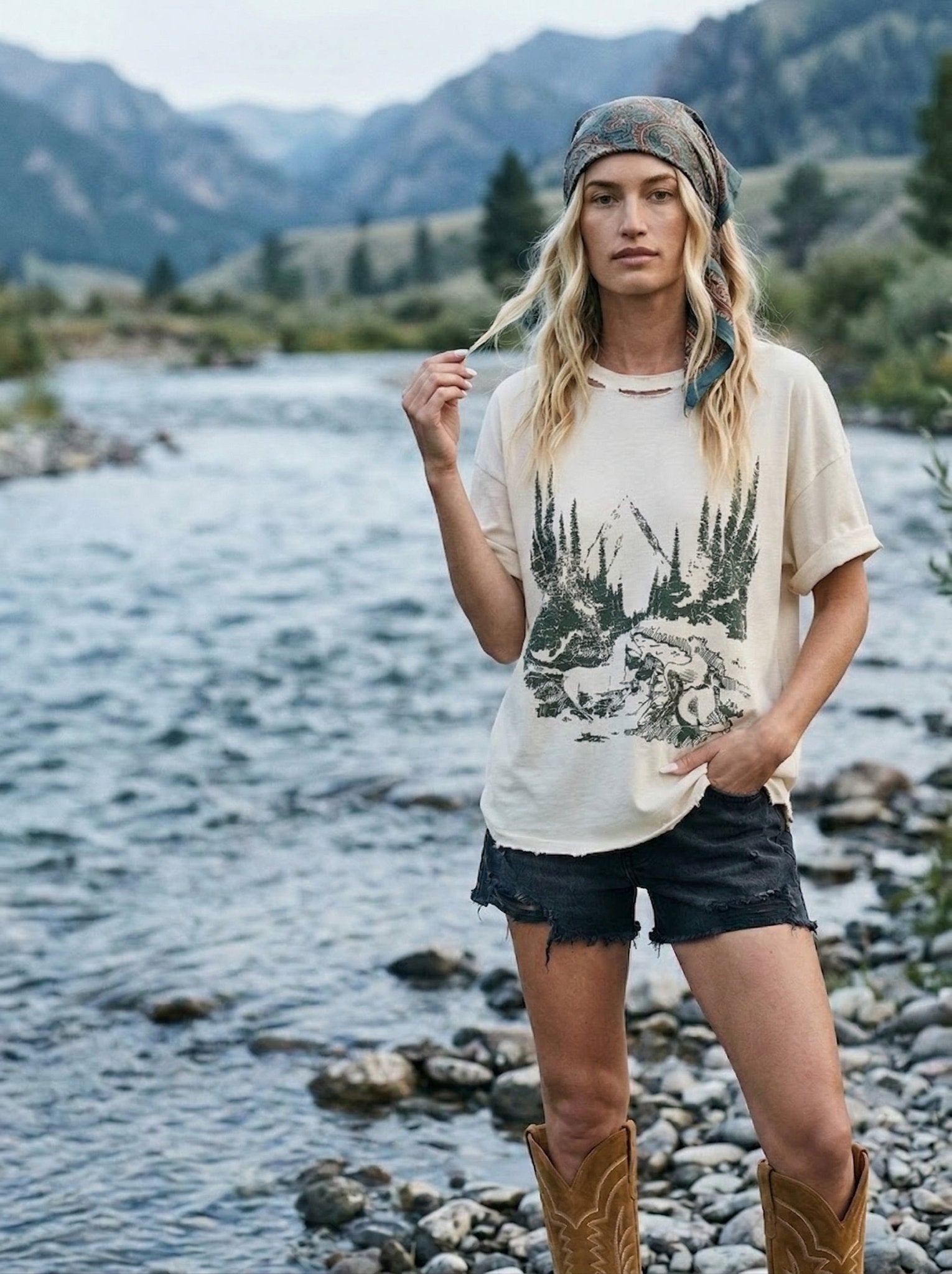 Doing Pine Mountain Horse Graphic Tee [PRE - ORDER] - Westly