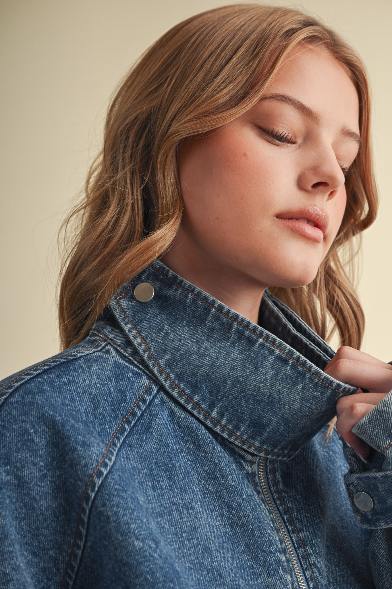 Draw the Line Drawstring Denim Jacket in Denim Blue, photo 9