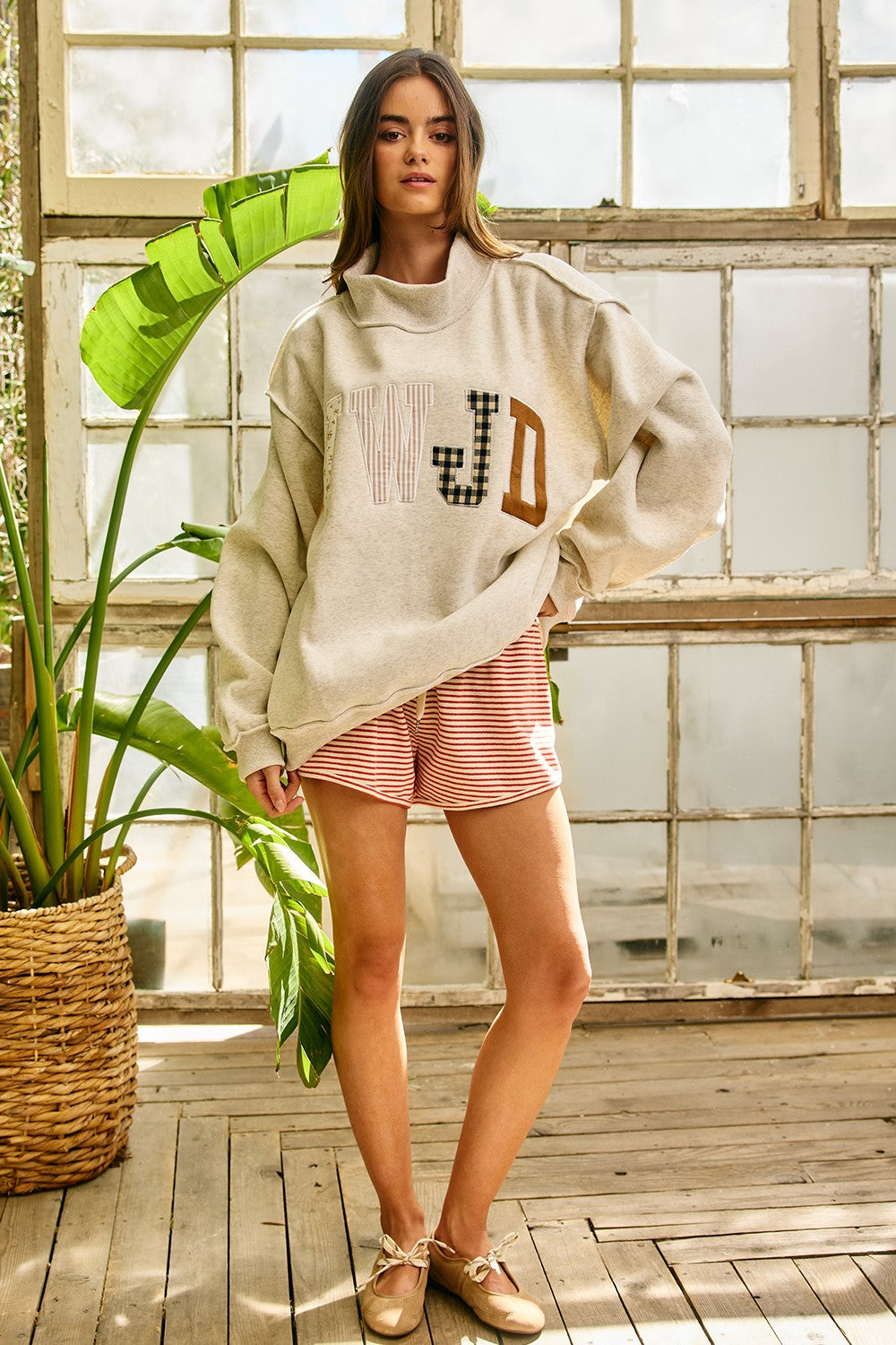 Faith Lettering WWJD Mock Neck Sweatshirt in Ash Grey - product photo 5