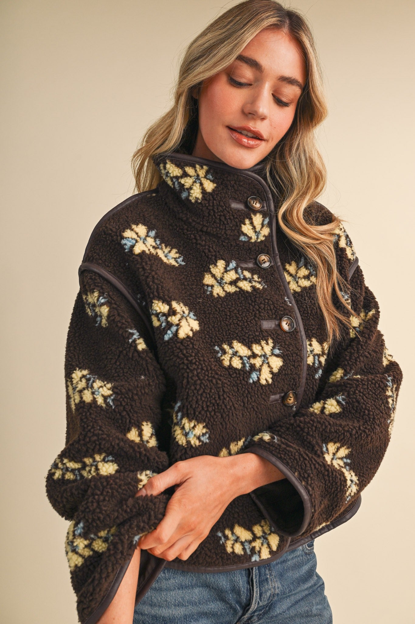 Fleur Lodge Floral Sherpa Jacket in Brown Floral, photo 6