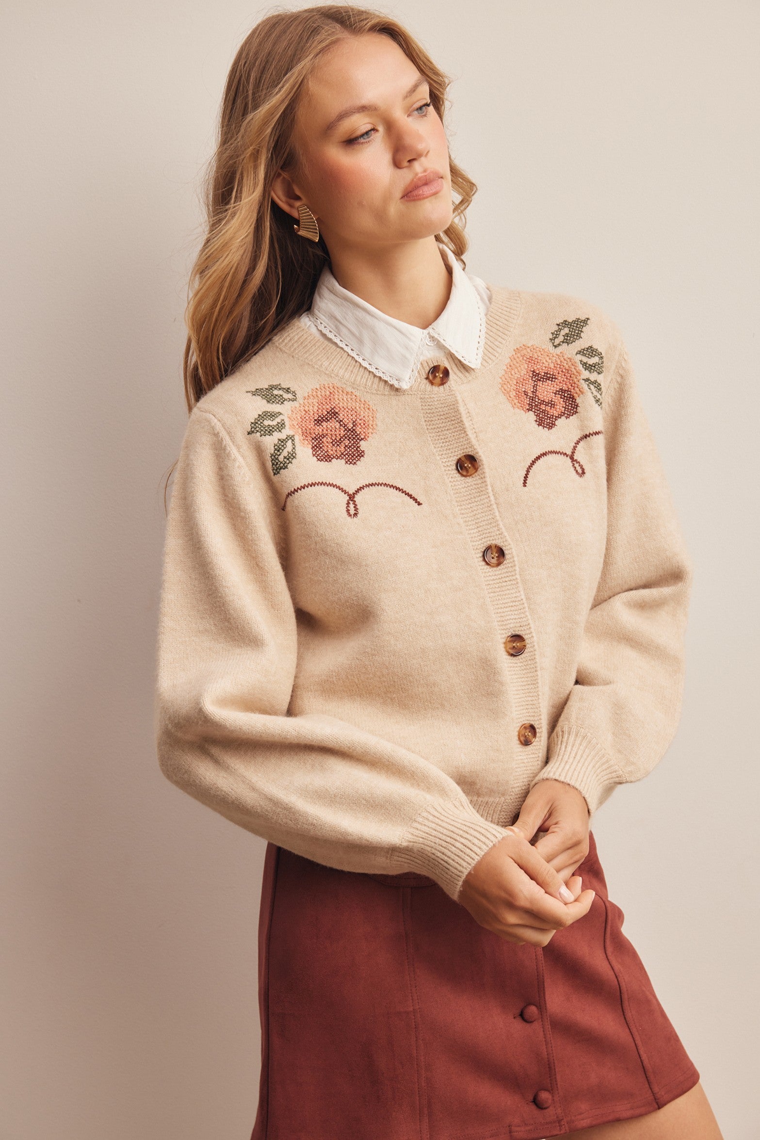 Florentine Floral Embroidered Cardigan in Ecru, photo 5