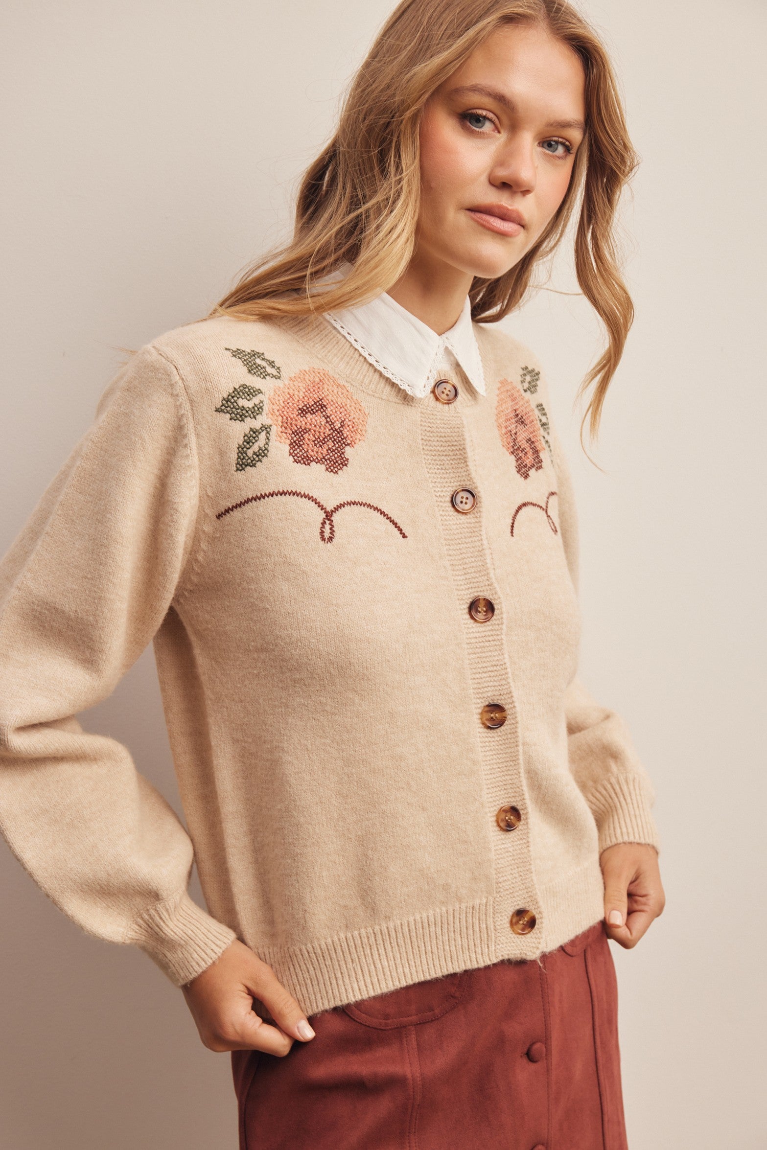 Florentine Floral Embroidered Cardigan in Ecru, photo 7