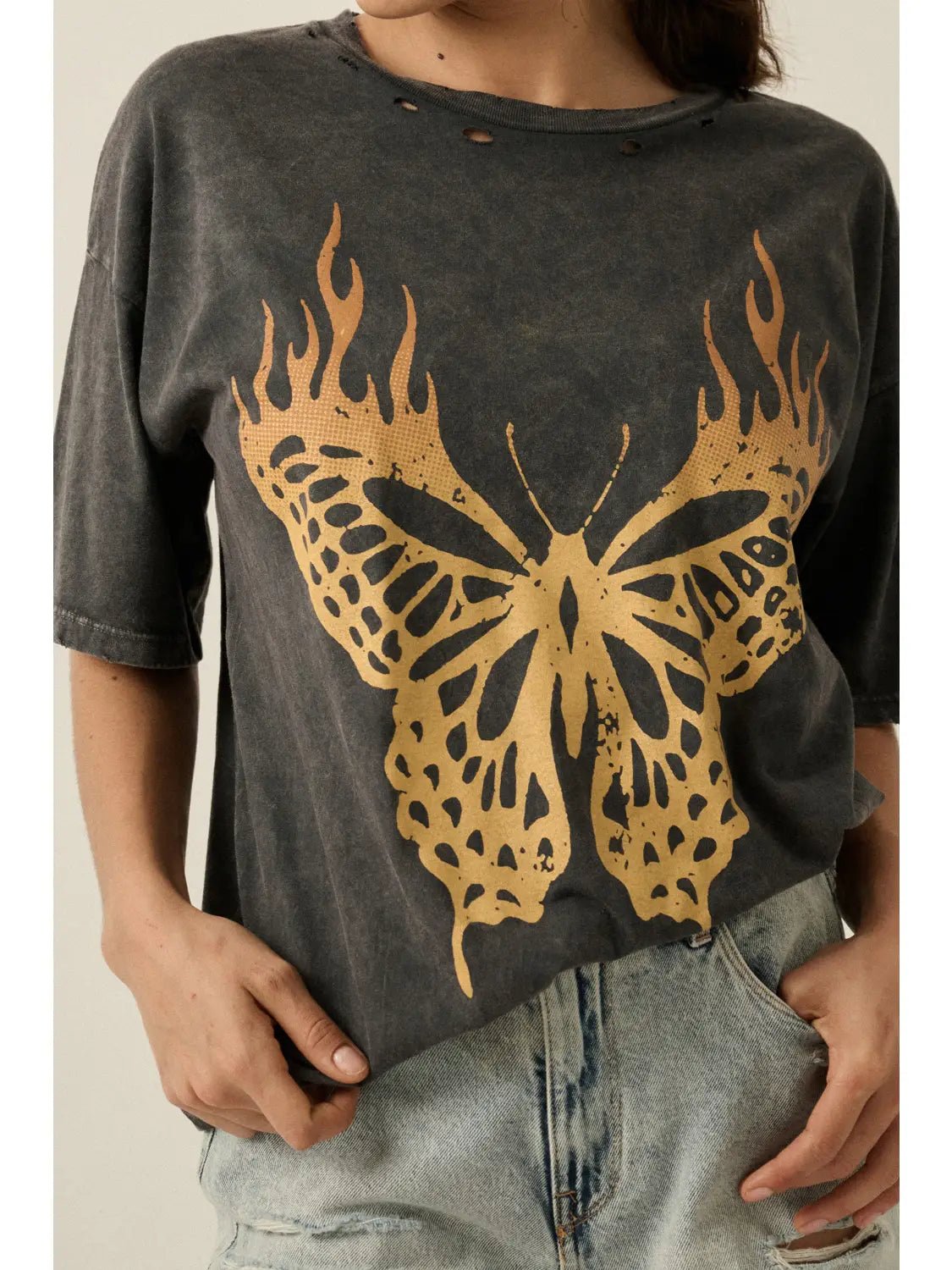 Heatwave Butterfly Distressed Vintage - Wash Oversize Graphic Tee - Westly