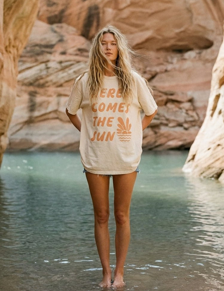 Here Comes The Sun Graphic Tee - Westly