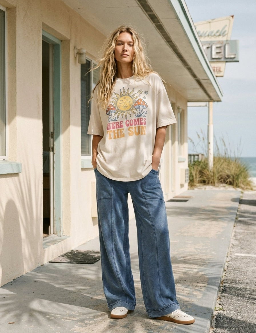 Here Comes The Sun Retro Graphic Tee - Westly
