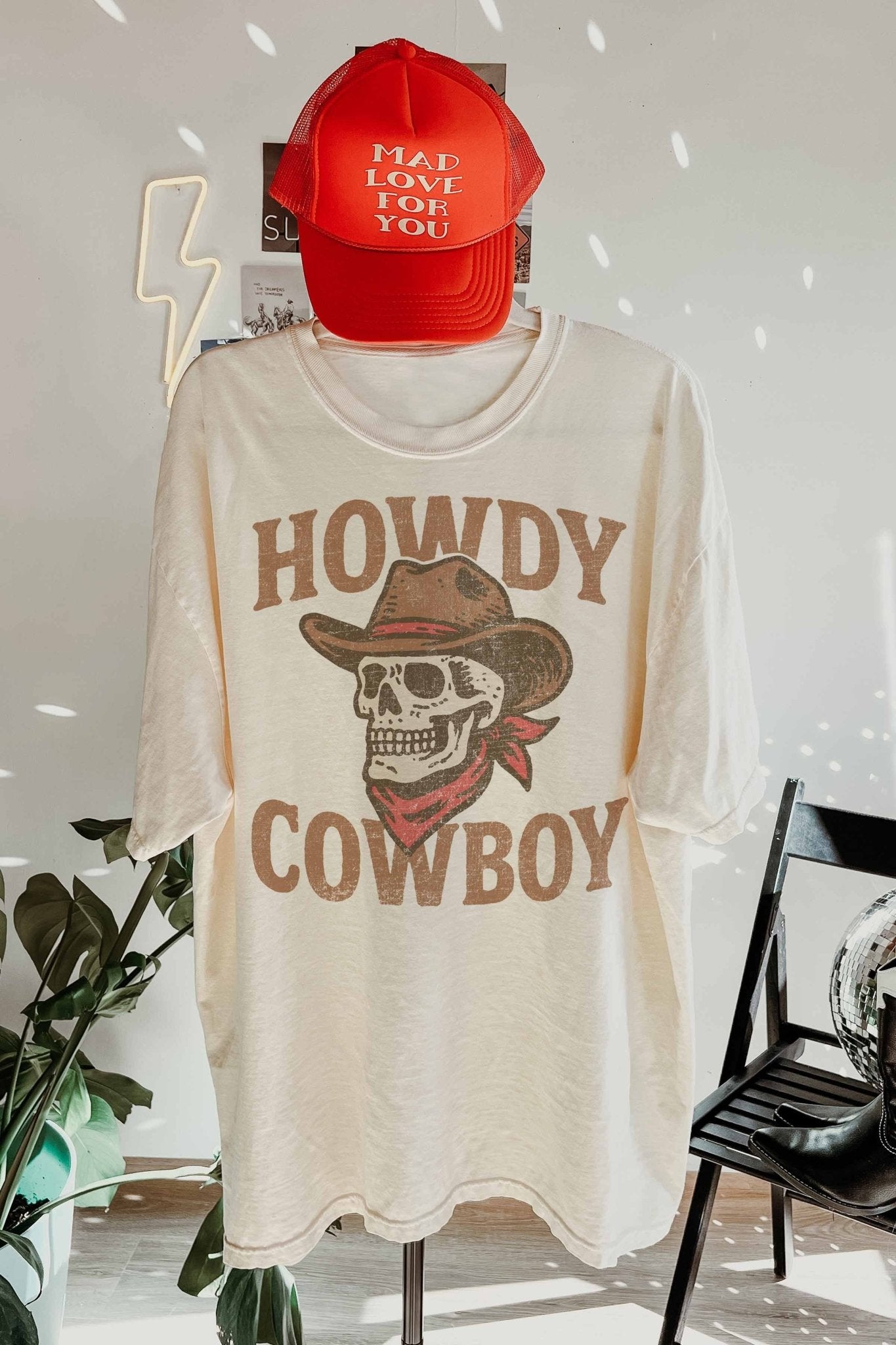 Howdy Cowboy Oversized Graphic Tee - Westly