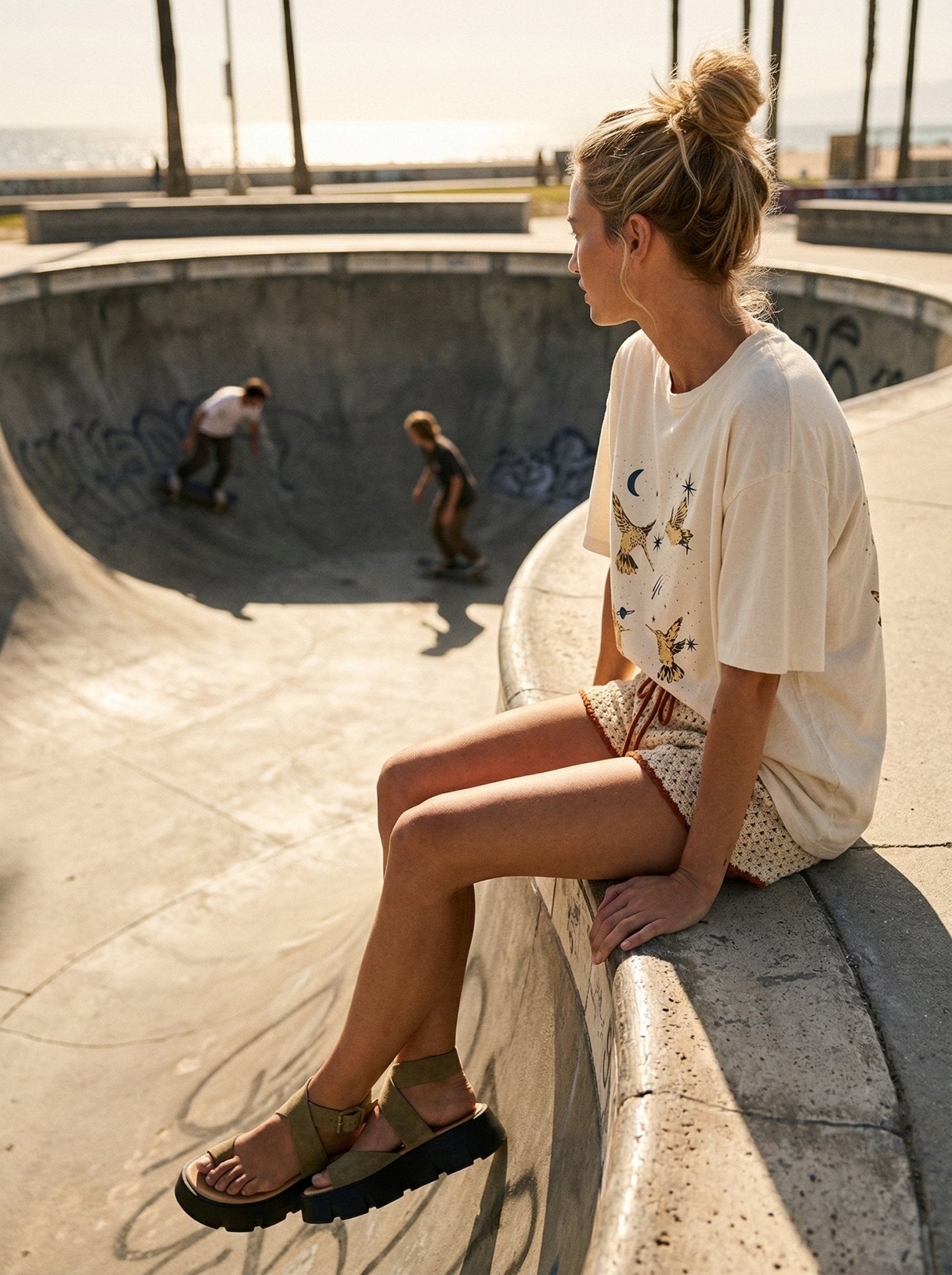 Hummingbirds Garment - Washed Oversized Graphic Tee - Westly