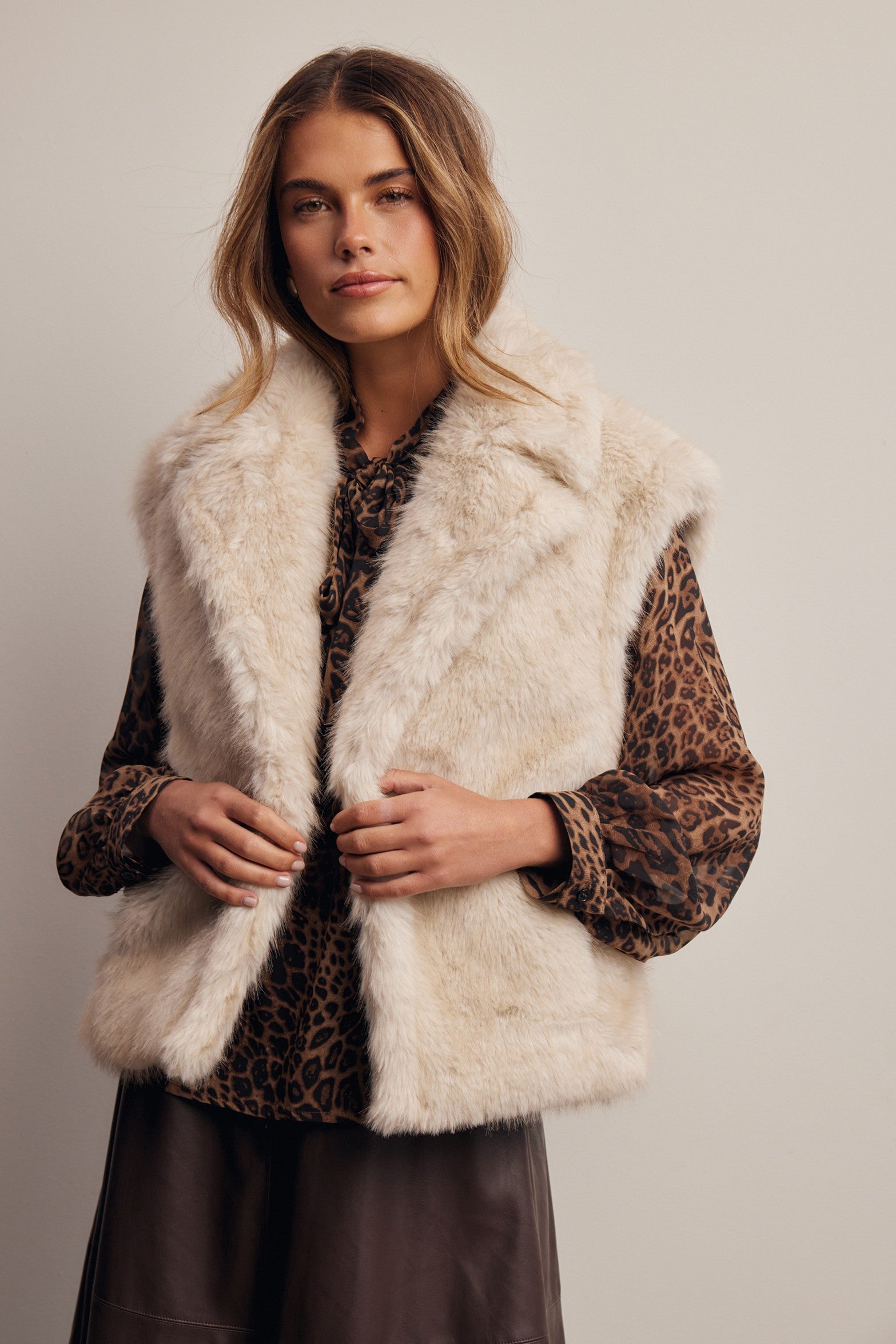 Inverness Collared Faux Fur Vest in Ash, photo 3