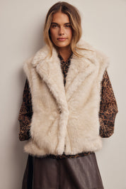 Inverness Collared Faux Fur Vest in Ash, photo 4