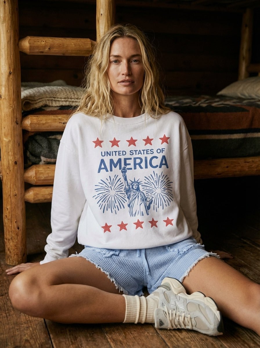 Lady Liberty USA Oversized Graphic Sweatshirt - Westly