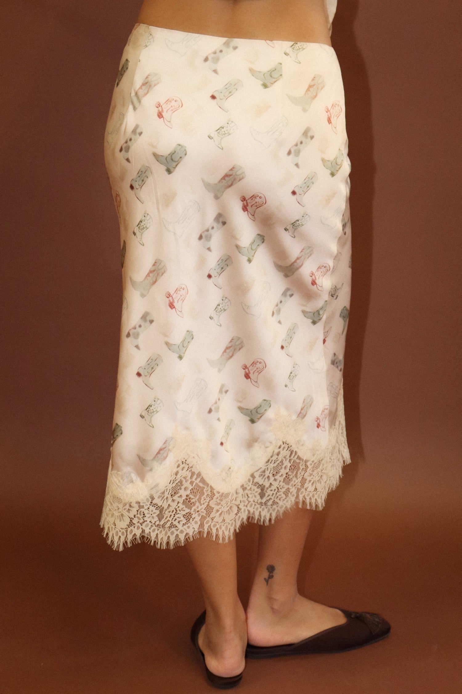 Laredo Cowboy Boot Lace Midi Skirt - Ecru