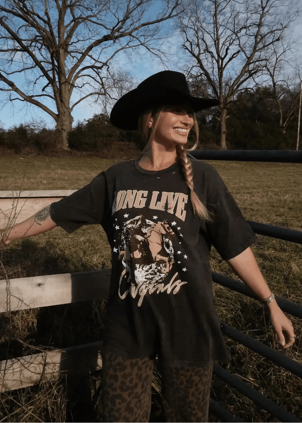 Long Live Cowgirls Vintage - Wash Graphic Tee - Westly