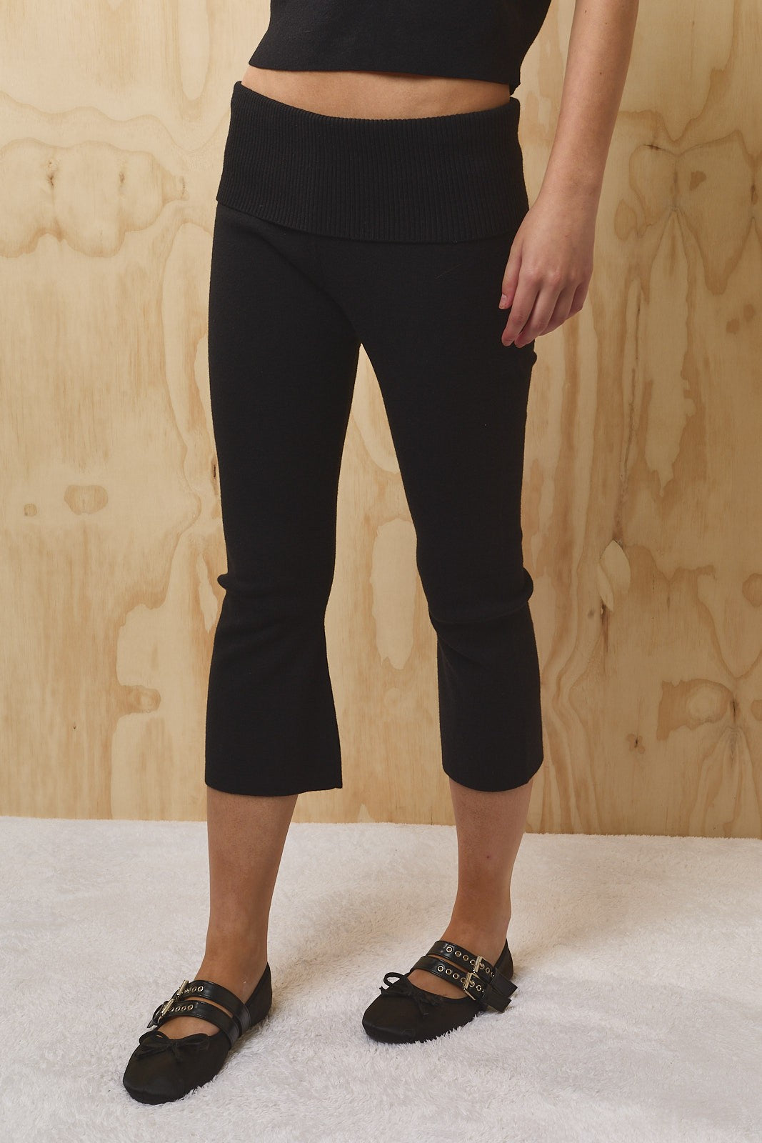 Lune Foldover Knit Capri Pants - Black