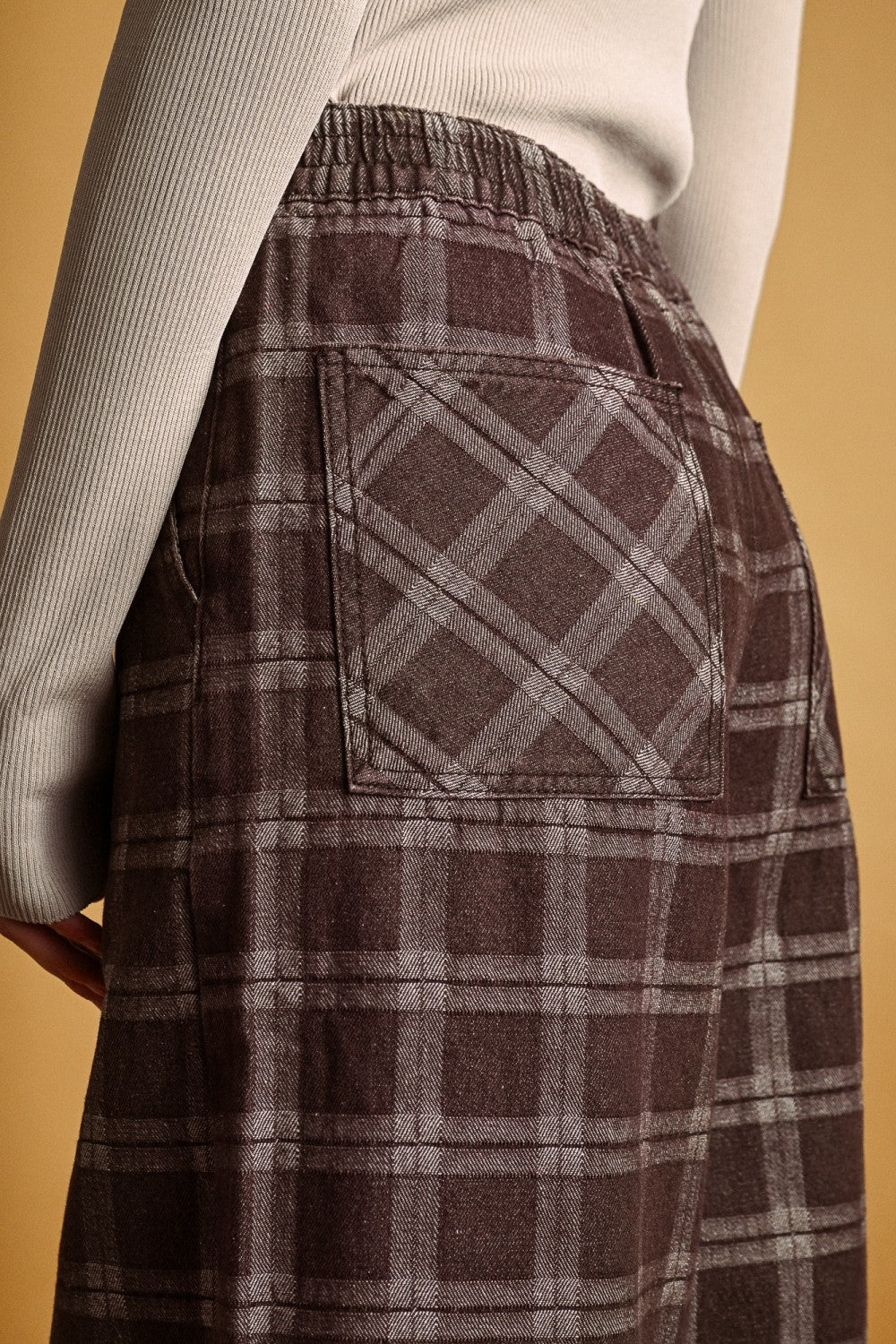 Marnie Plaid Ruffle Hem Pants - Chocolate